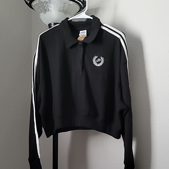 PINK Victoria's Secret Tops - PINK Croptop